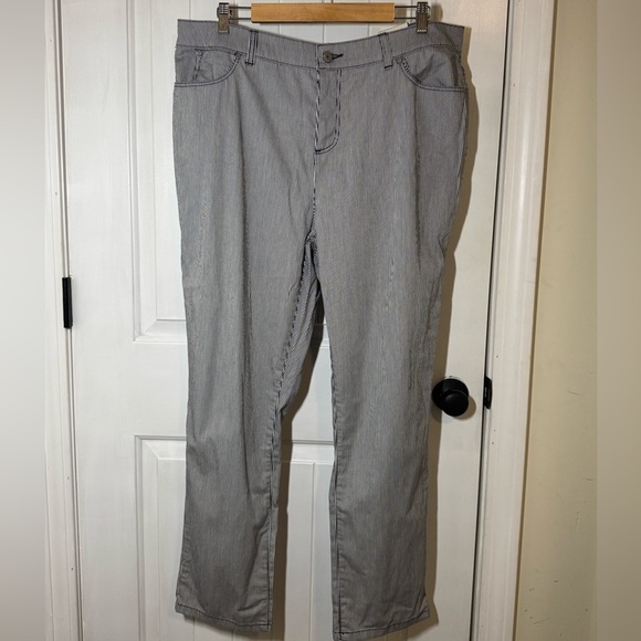 Talbots Gray Chinos Classic Cotton Blend - Picture 1 of 5
